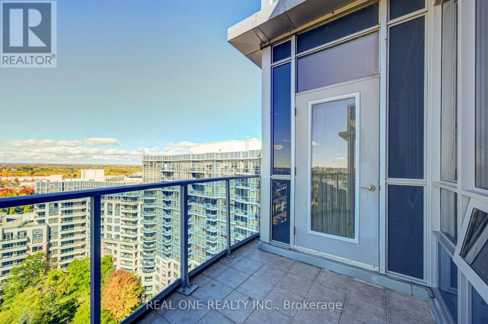 PH55 - 23 COX BOULEVARD