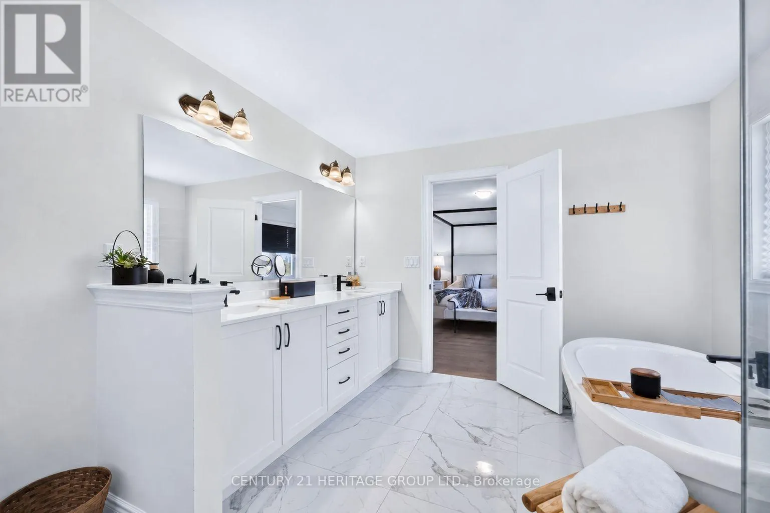 147 MEADOW VISTA CRESCENT