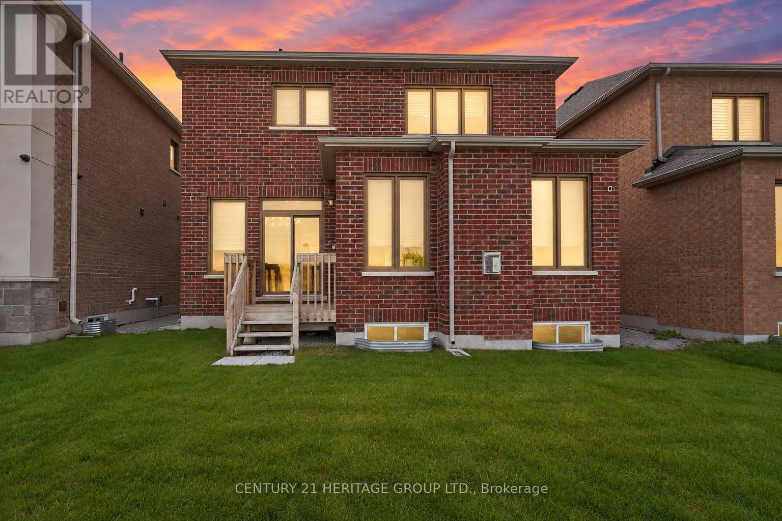 147 MEADOW VISTA CRESCENT