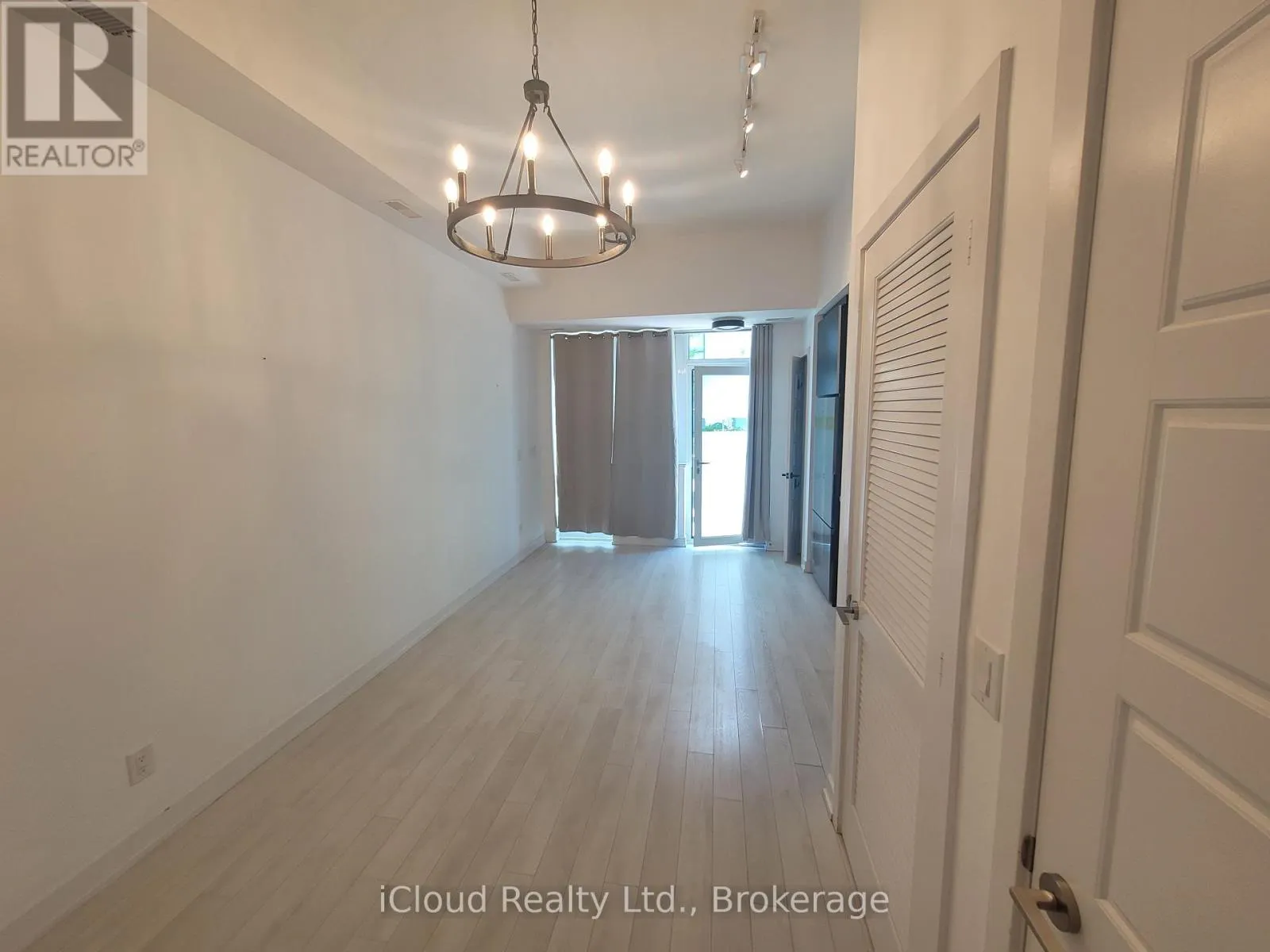 31 - 247 BROWARD WAY