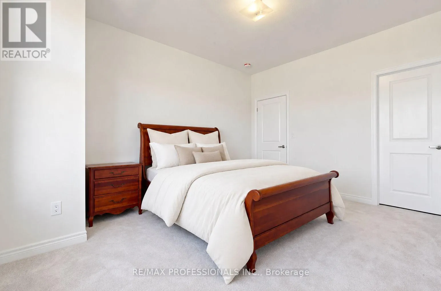1450 DAVIS LOOP