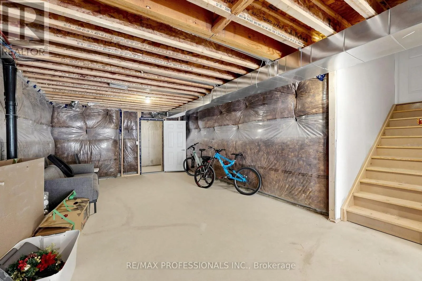 1450 DAVIS LOOP