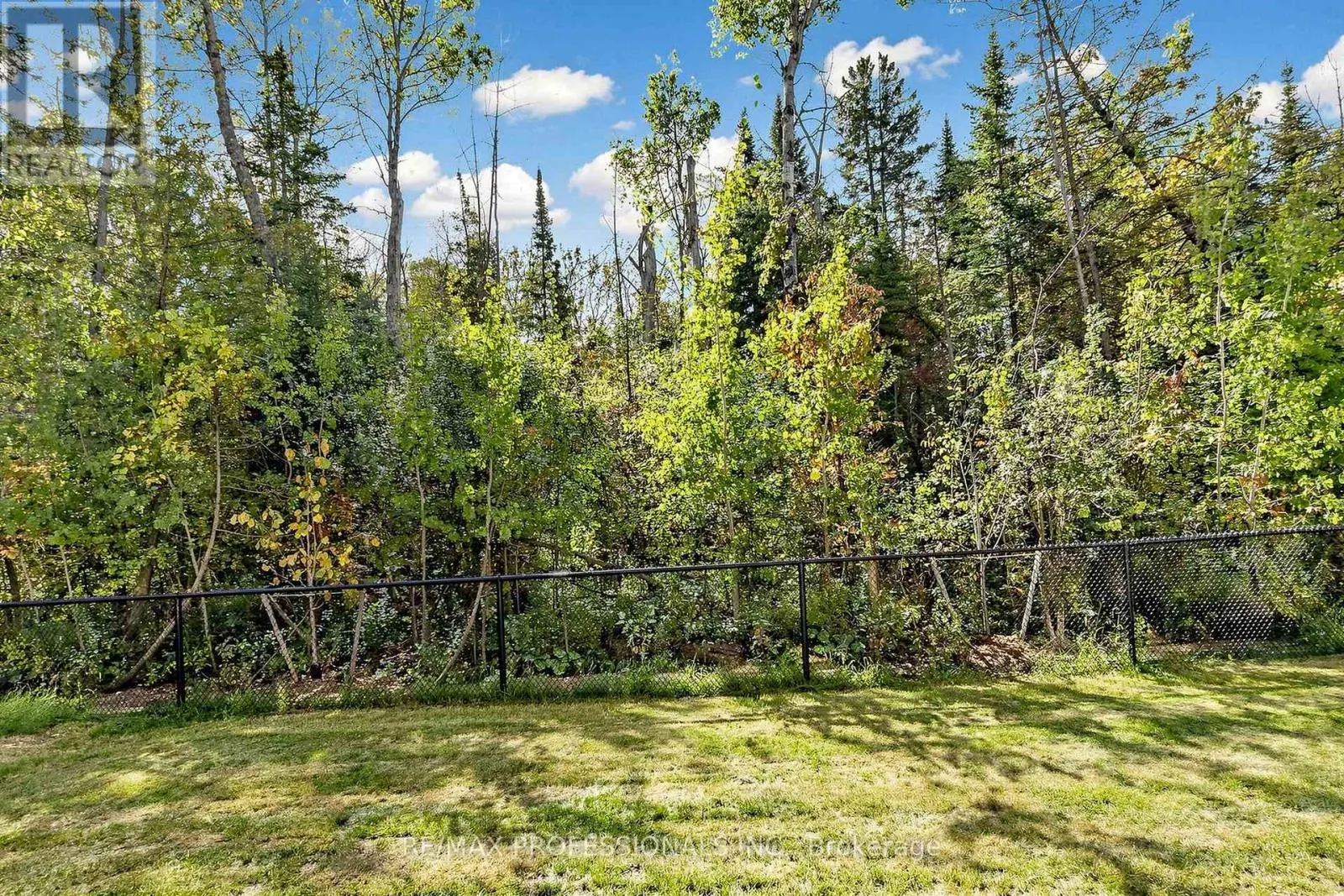 1450 DAVIS LOOP
