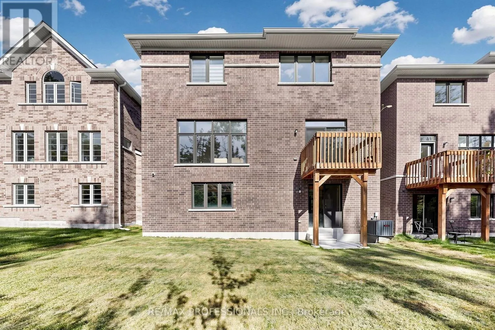 1450 DAVIS LOOP