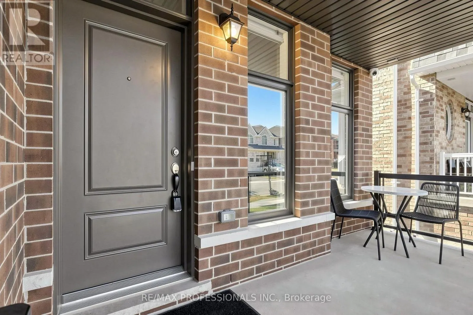 1450 DAVIS LOOP