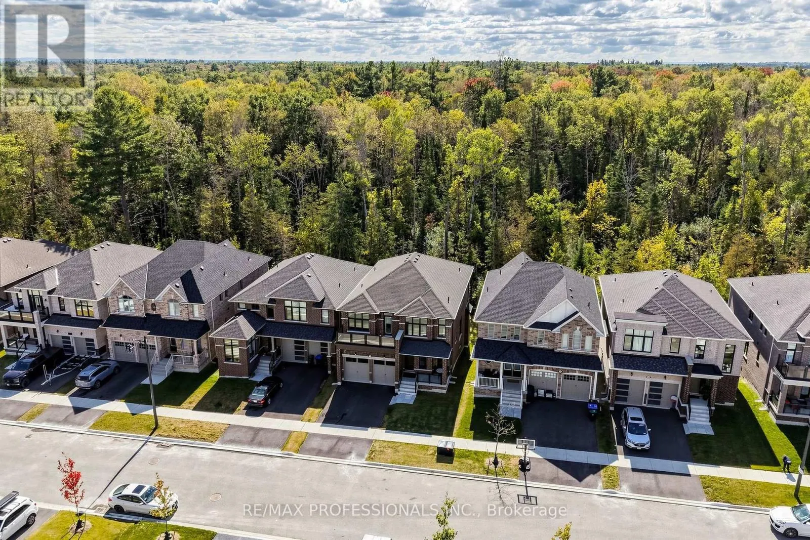 1450 DAVIS LOOP