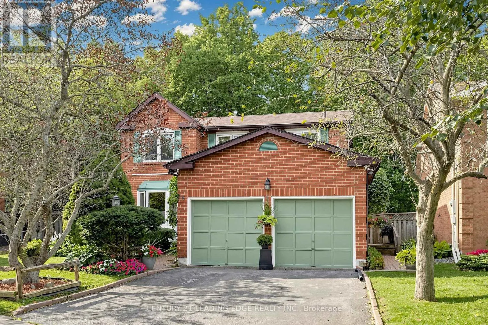 76 TILMAN CIRCLE