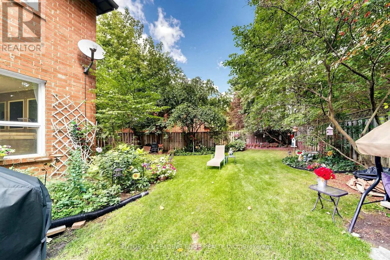 76 TILMAN CIRCLE