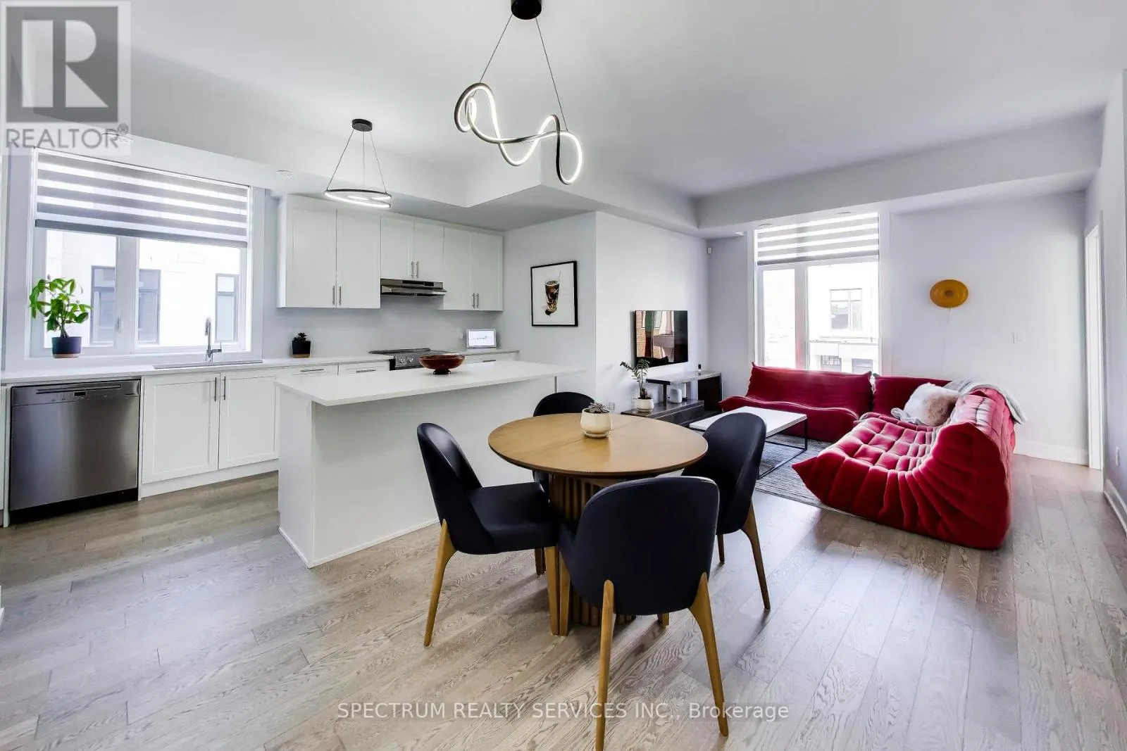 224 - 9560 ISLINGTON AVENUE