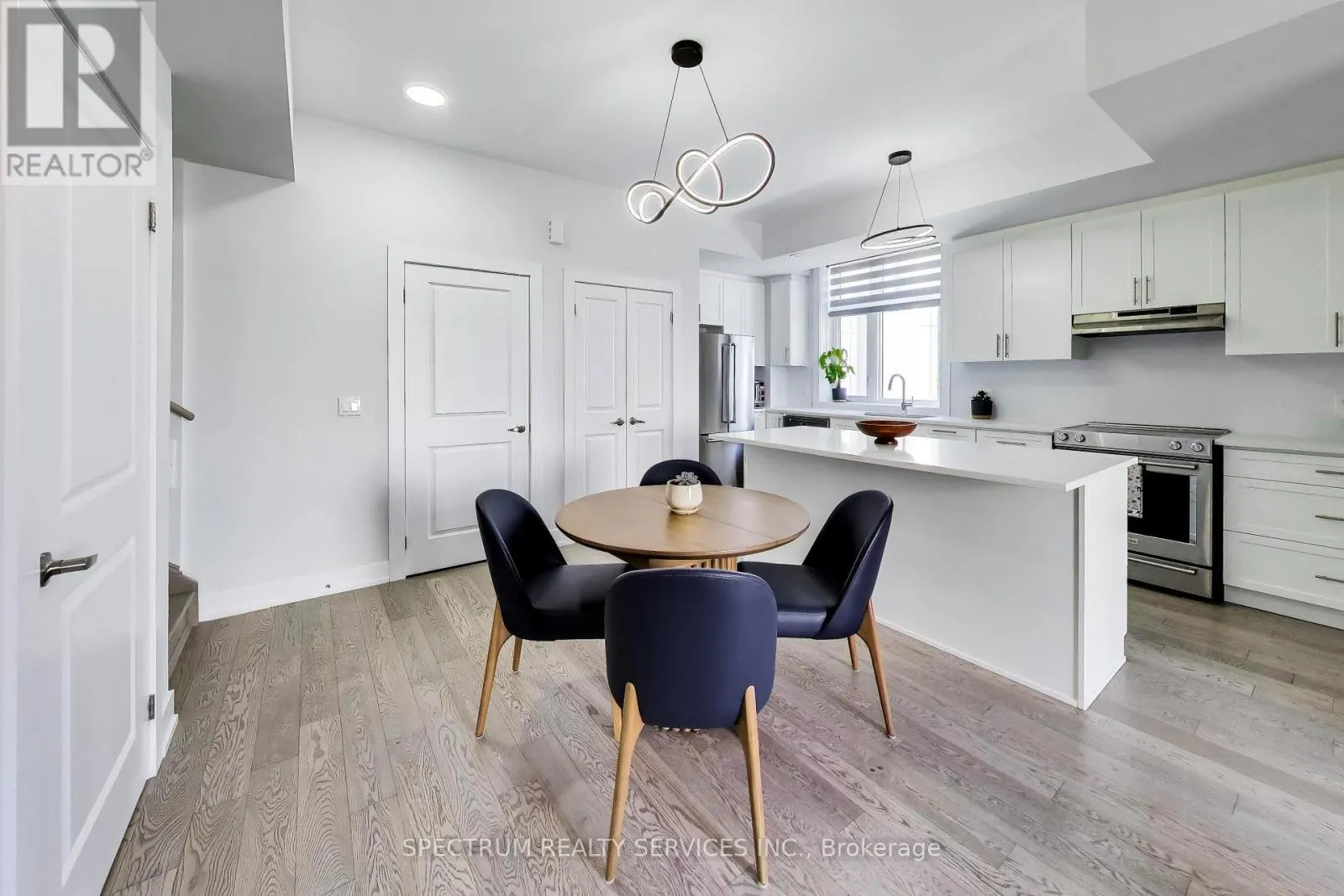 224 - 9560 ISLINGTON AVENUE