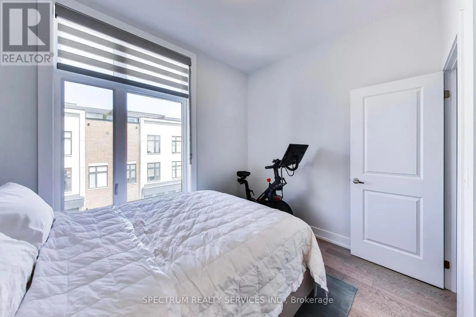 224 - 9560 ISLINGTON AVENUE