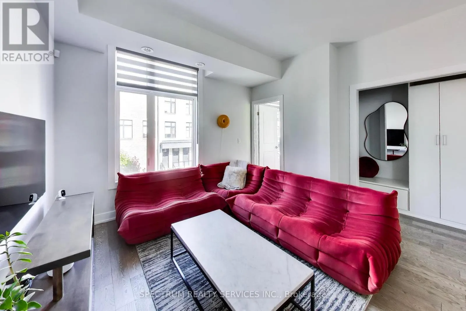 224 - 9560 ISLINGTON AVENUE