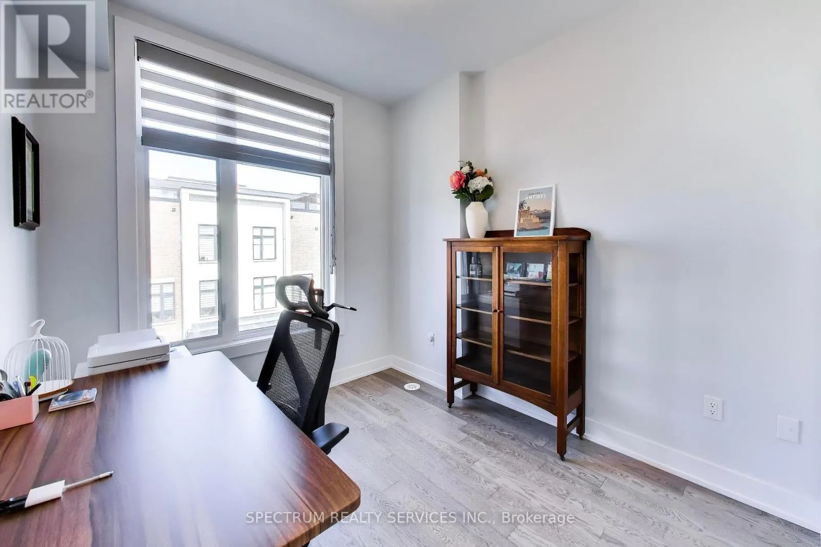 224 - 9560 ISLINGTON AVENUE
