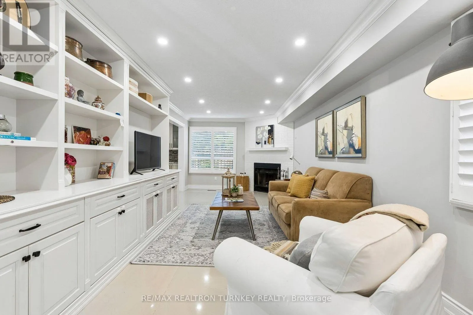 263 CHAMBERS CRESCENT