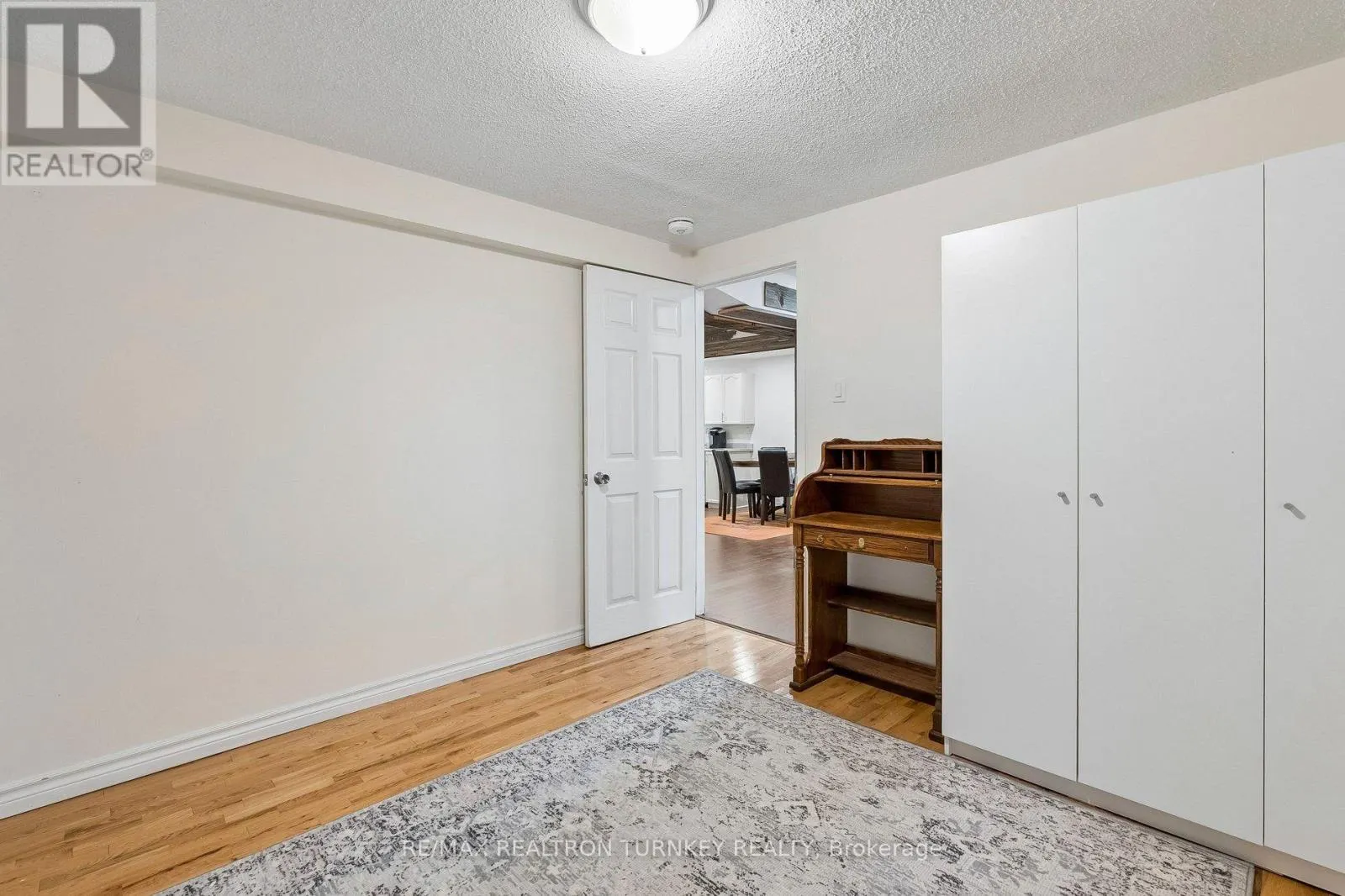263 CHAMBERS CRESCENT