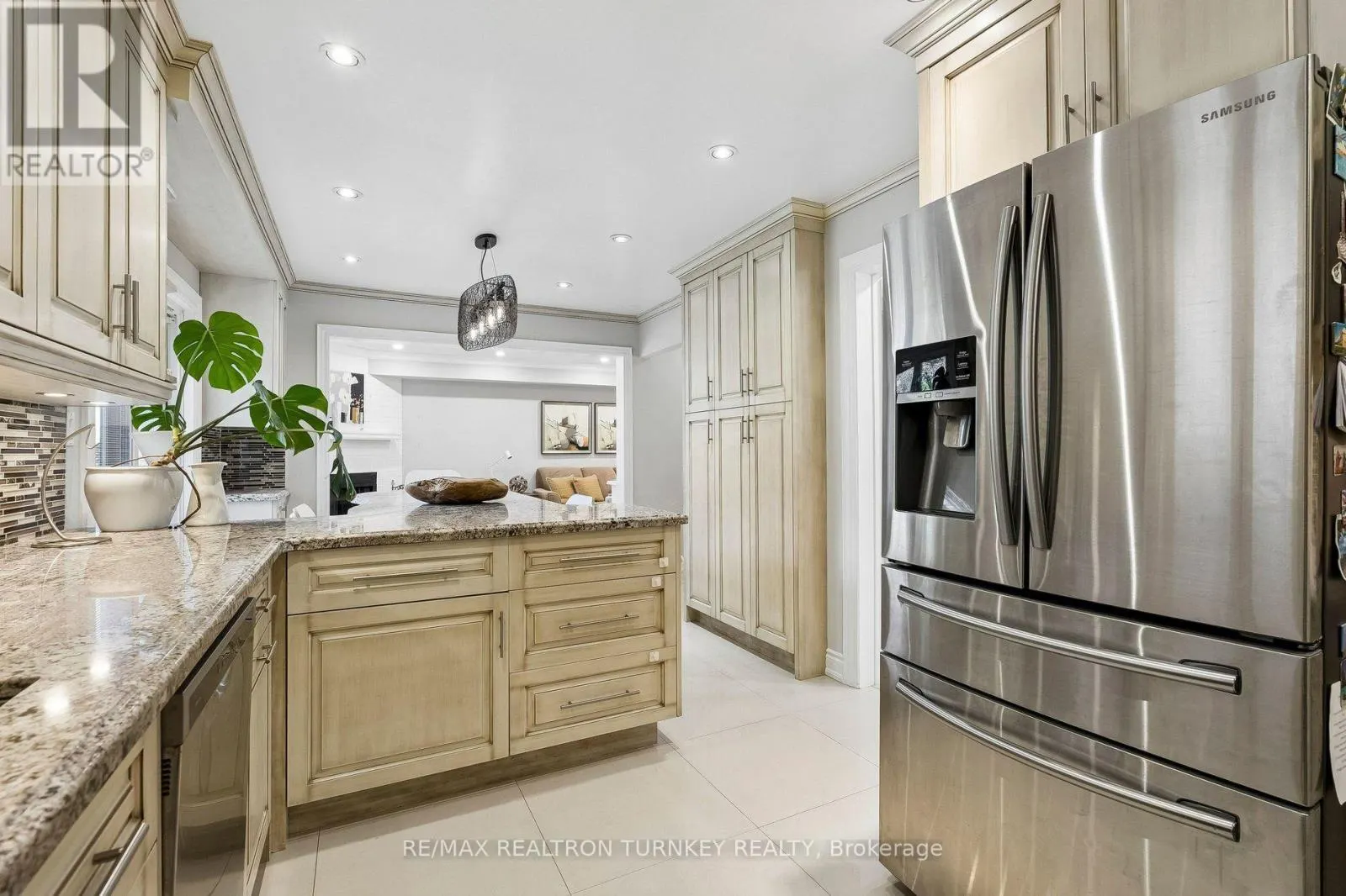 263 CHAMBERS CRESCENT