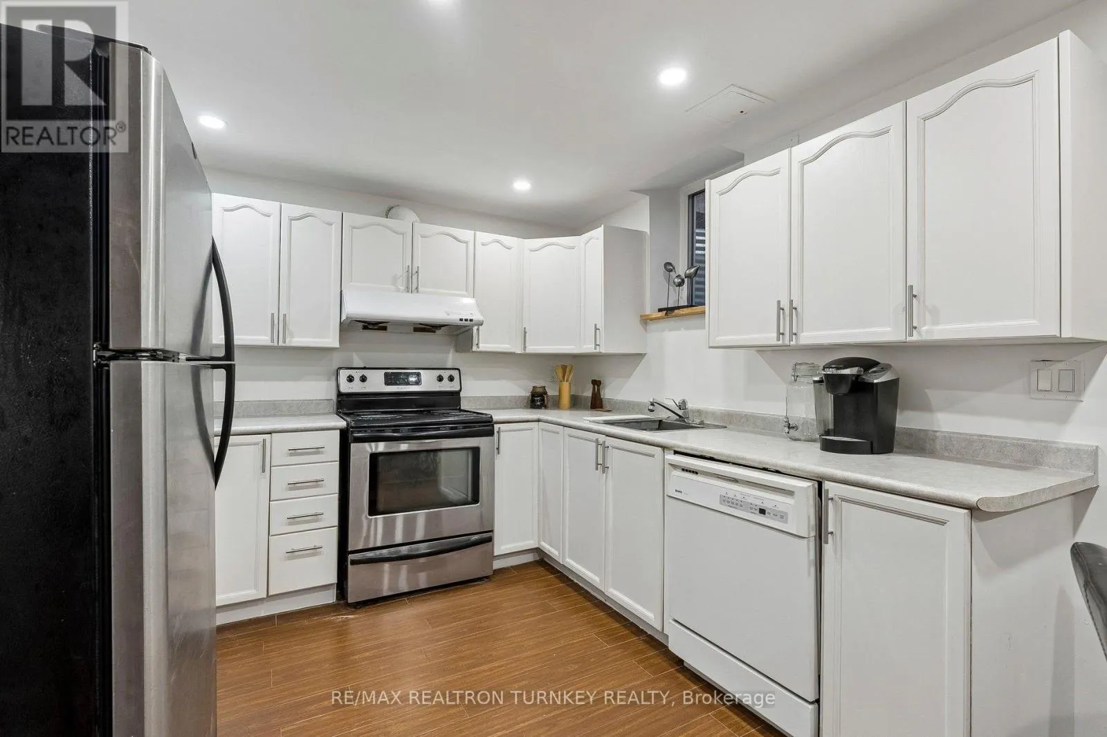 263 CHAMBERS CRESCENT