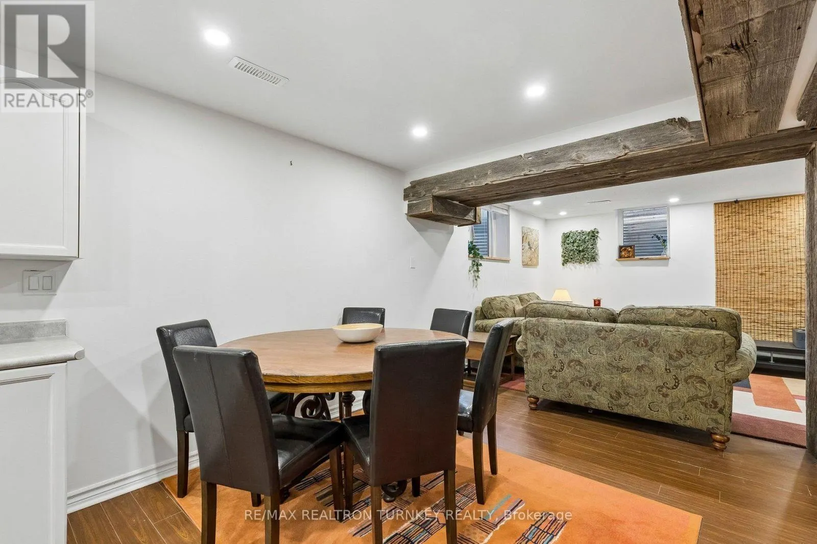263 CHAMBERS CRESCENT