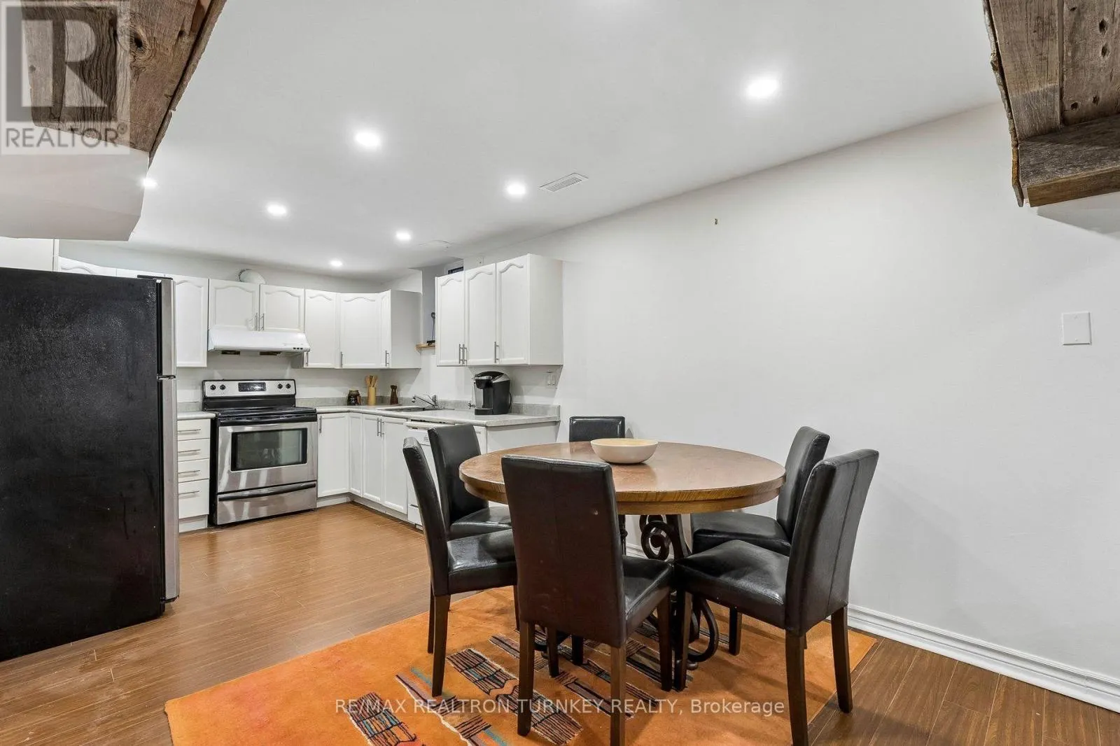 263 CHAMBERS CRESCENT