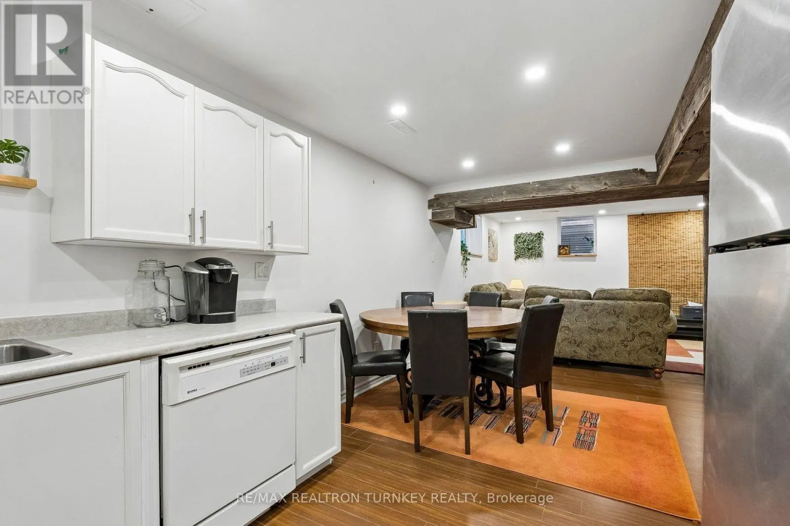 263 CHAMBERS CRESCENT
