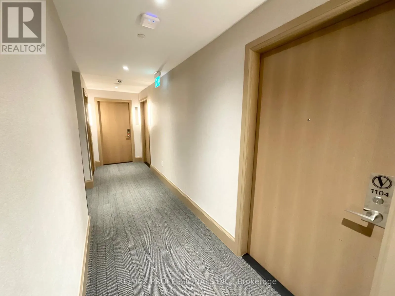 1104 - 5 MEADOWDALE ROAD