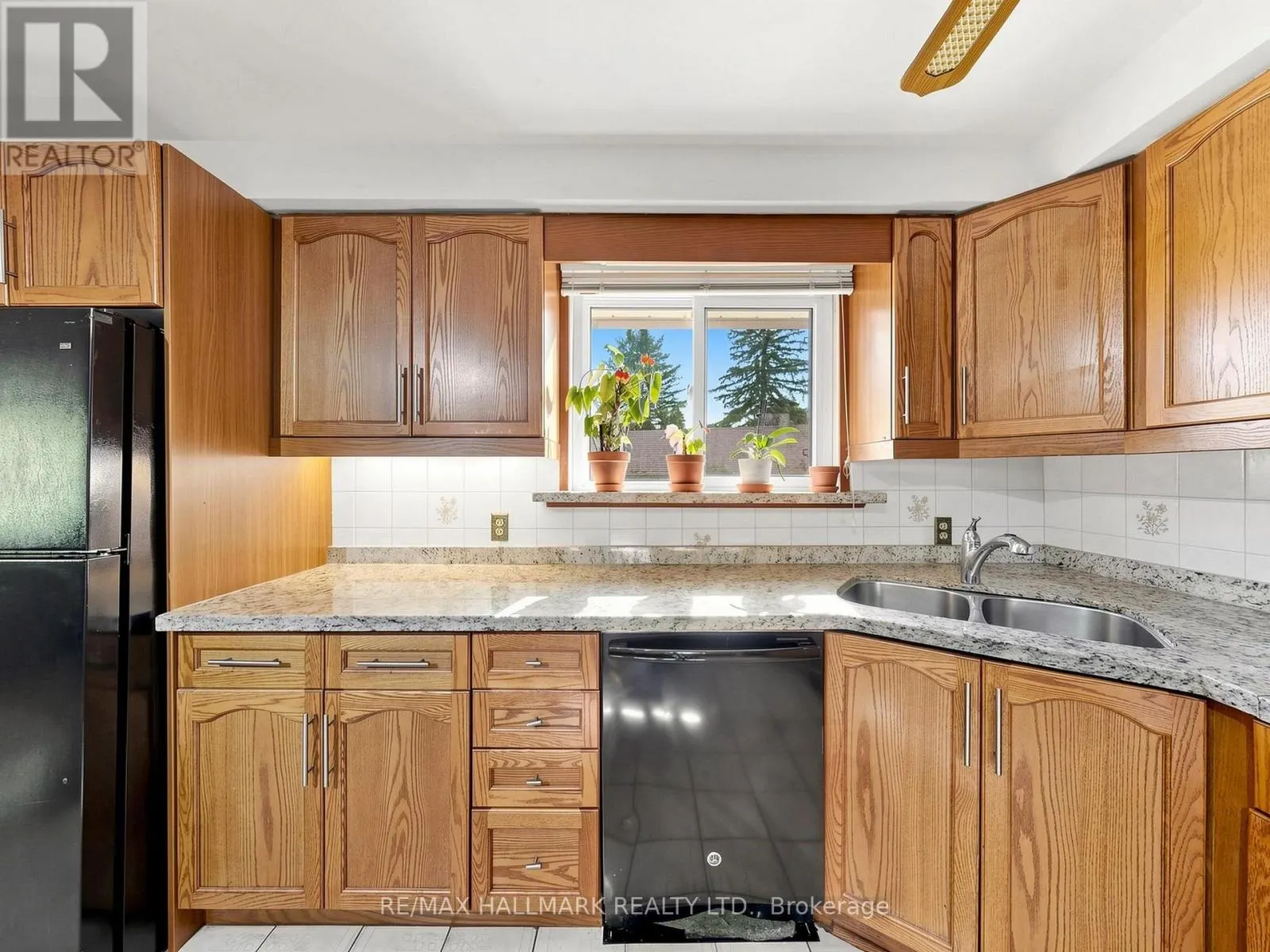 4 MULTIFLORA PLACE