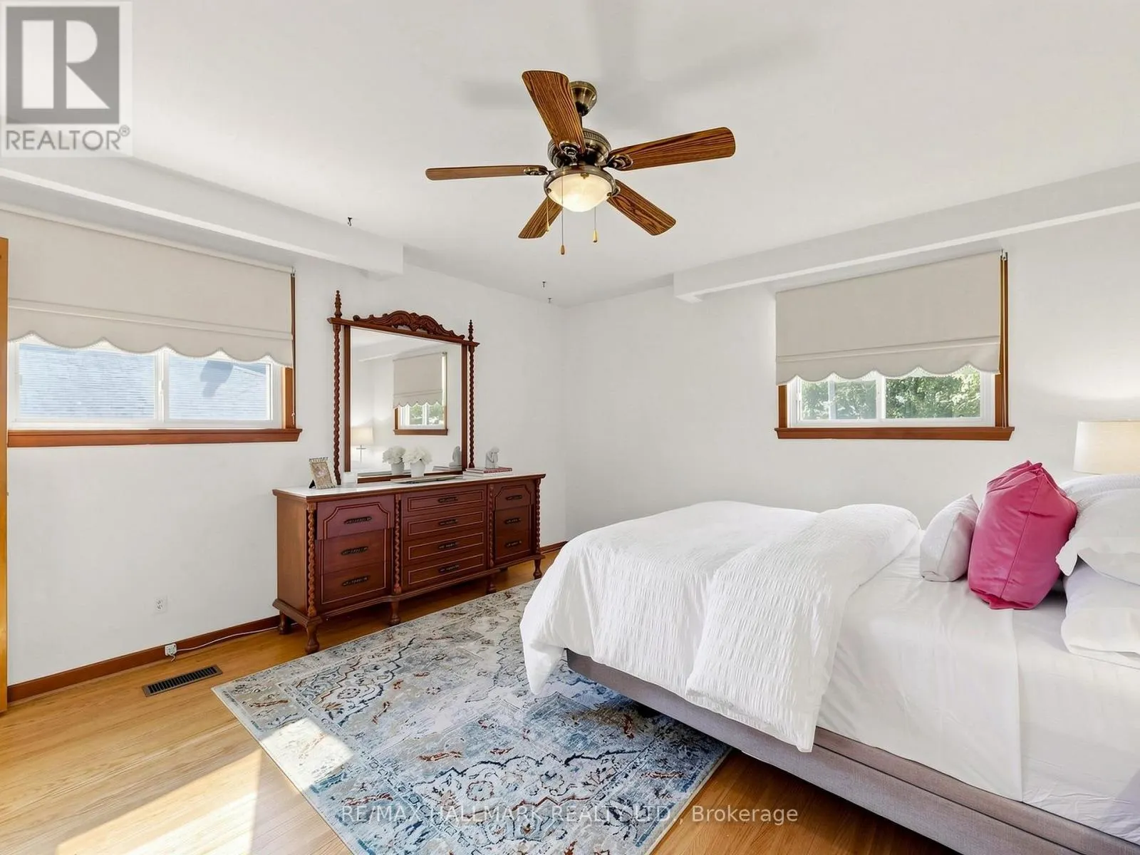 4 MULTIFLORA PLACE