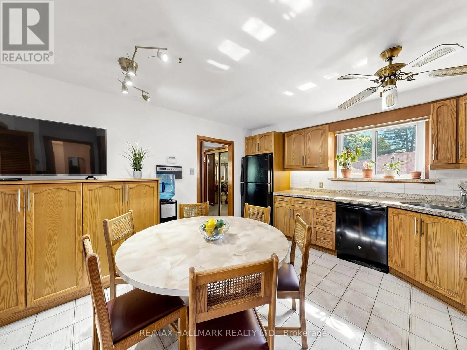 4 MULTIFLORA PLACE
