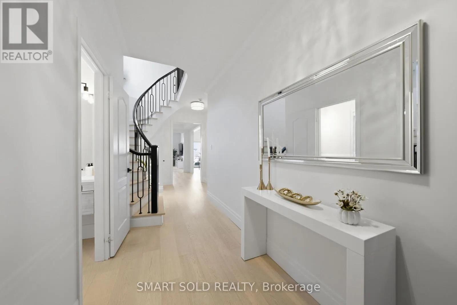 24 ANDES CRESCENT