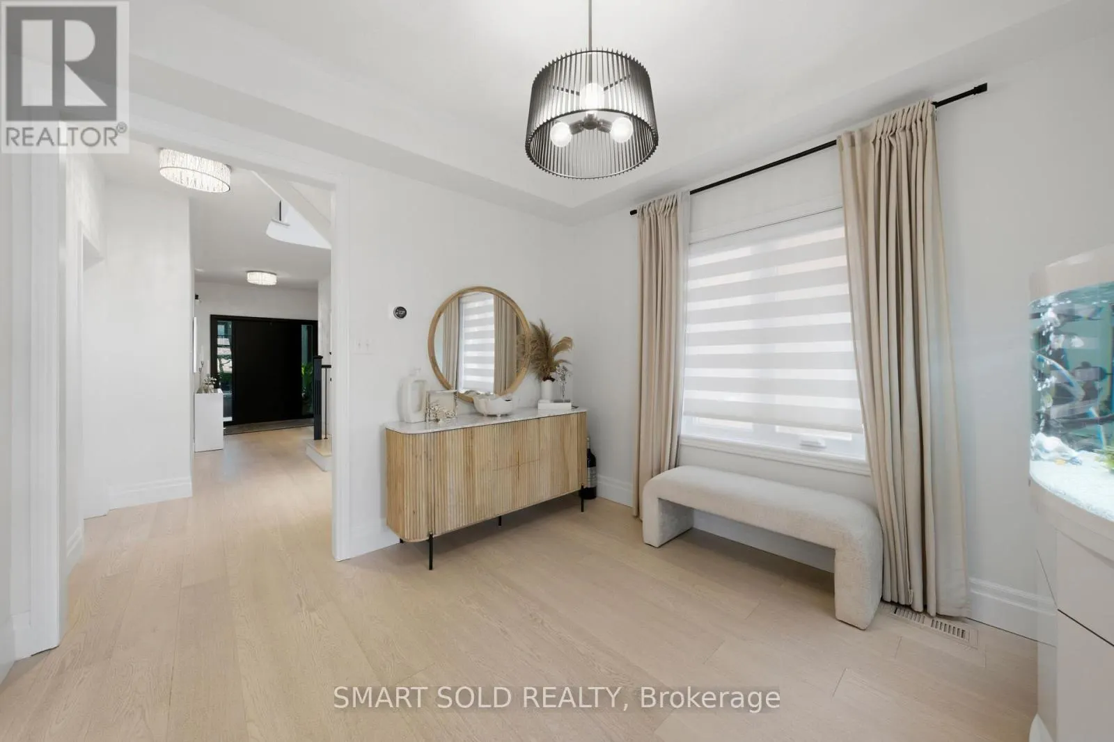 24 ANDES CRESCENT