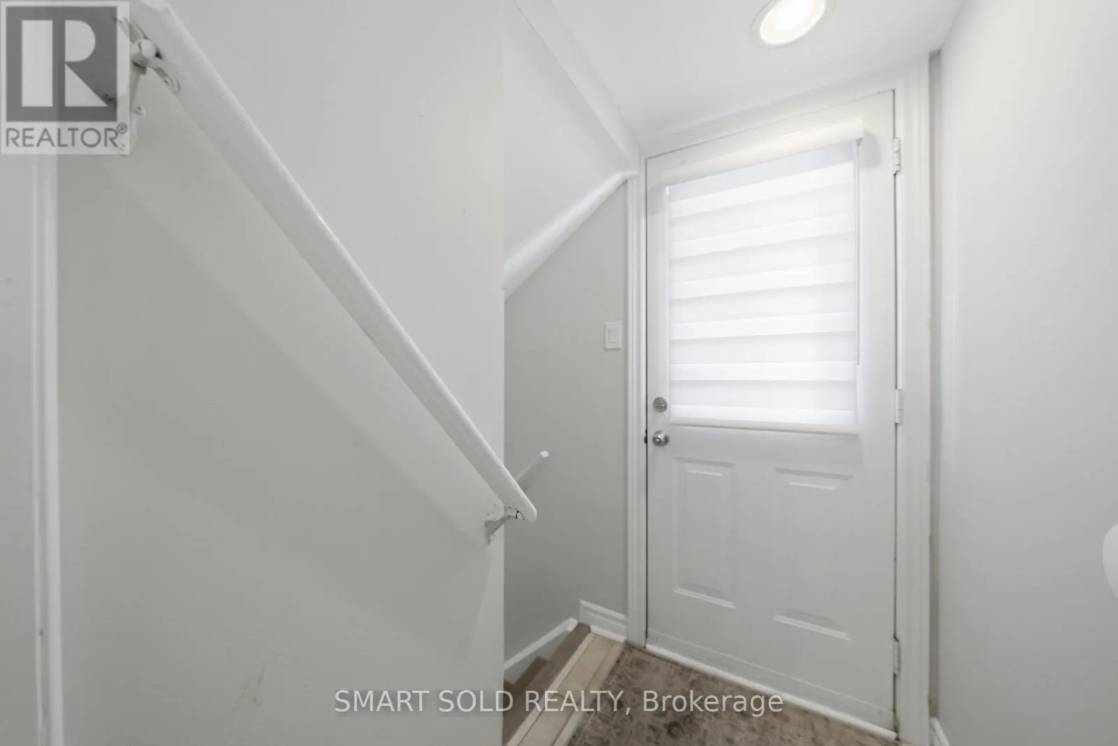 24 ANDES CRESCENT