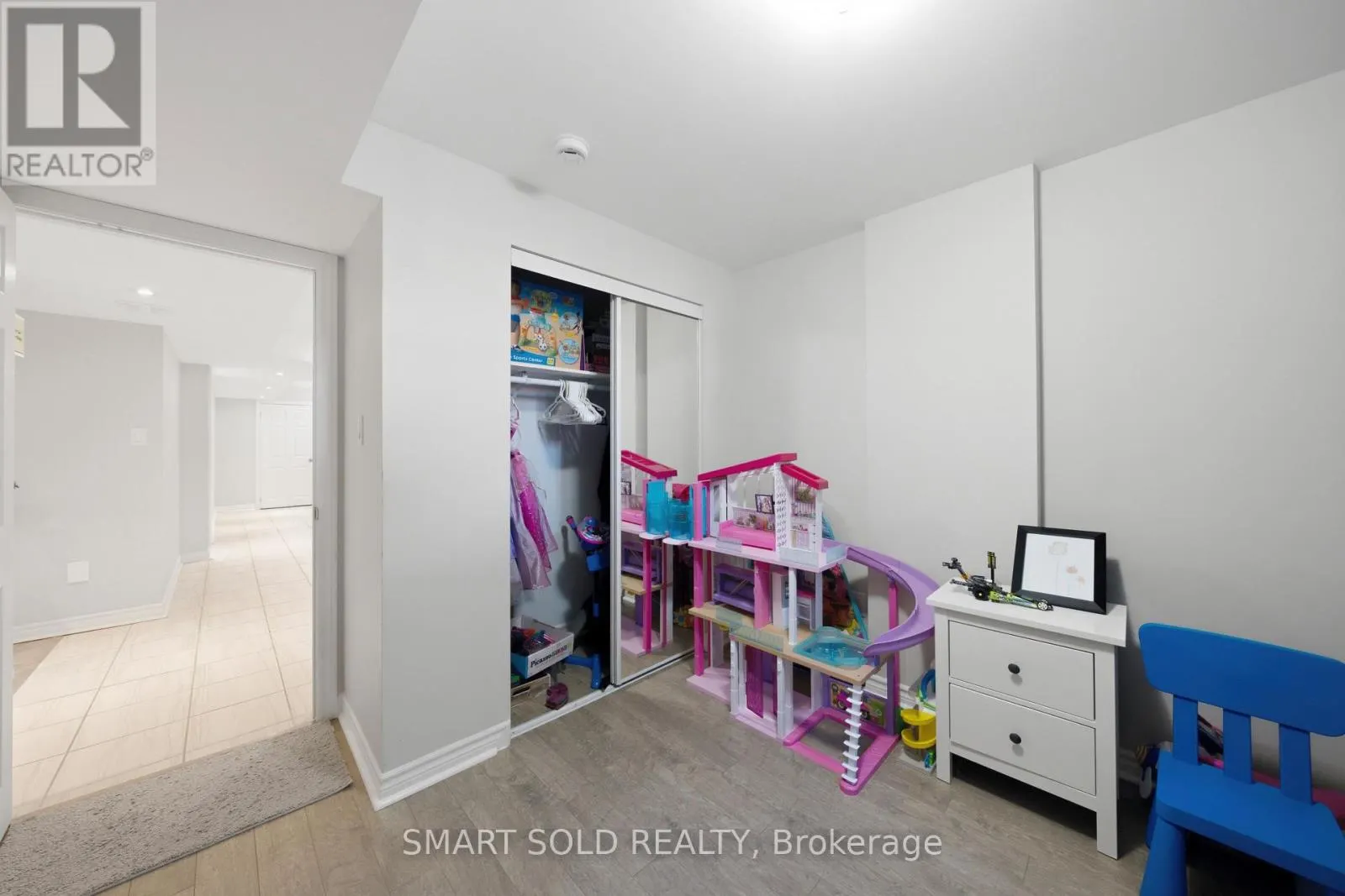 24 ANDES CRESCENT