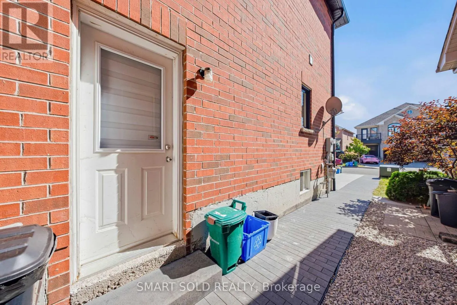 24 ANDES CRESCENT