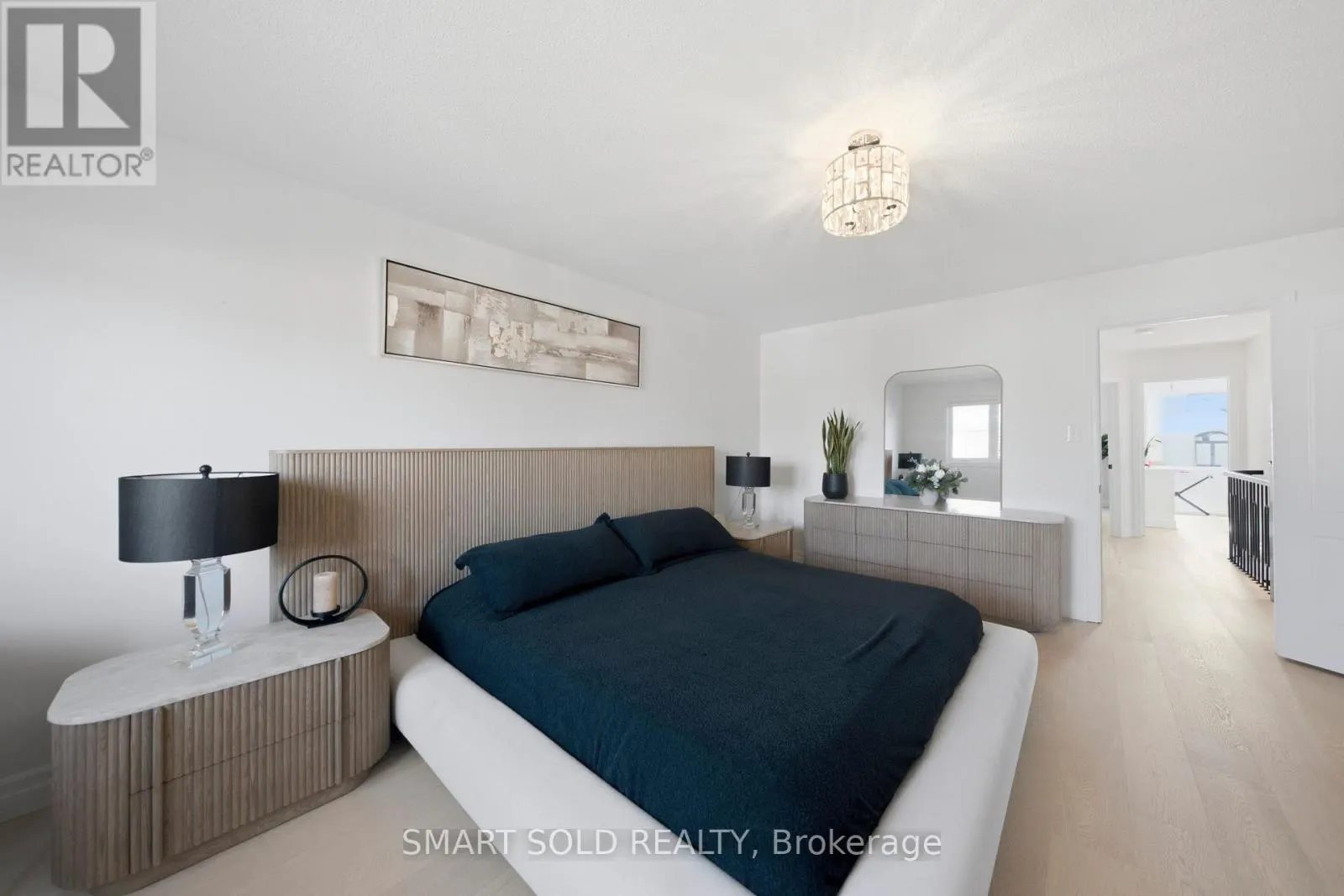 24 ANDES CRESCENT