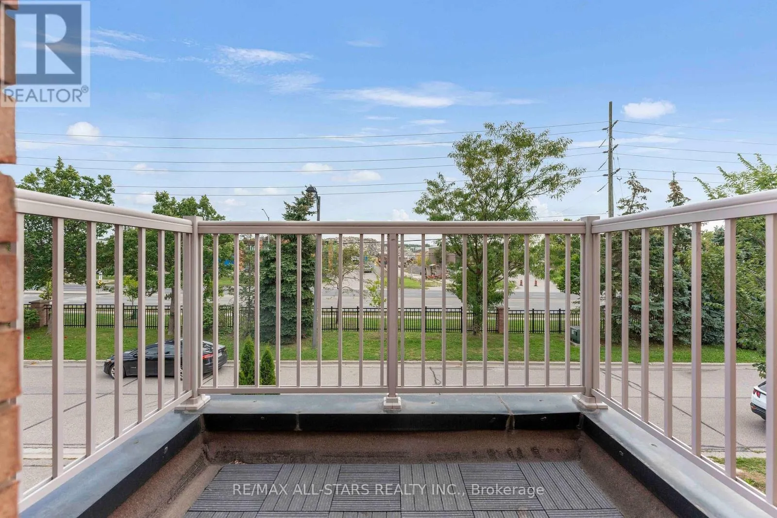 93 ARCO CIRCLE