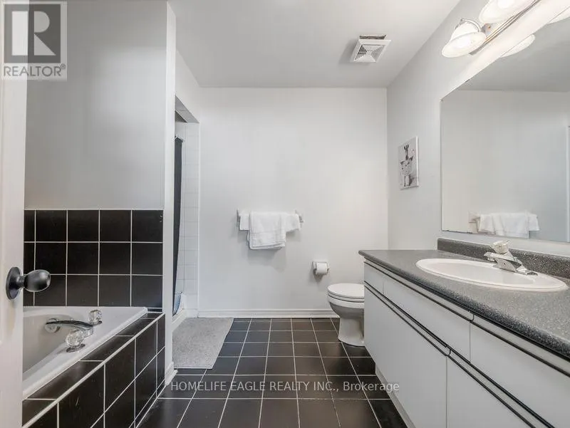 479 HEDDLE CRESCENT