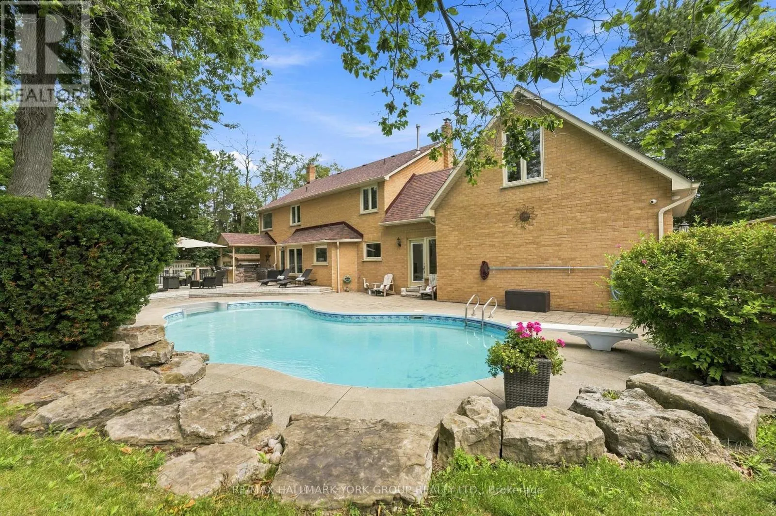 111 WHISPERING PINE TRAIL