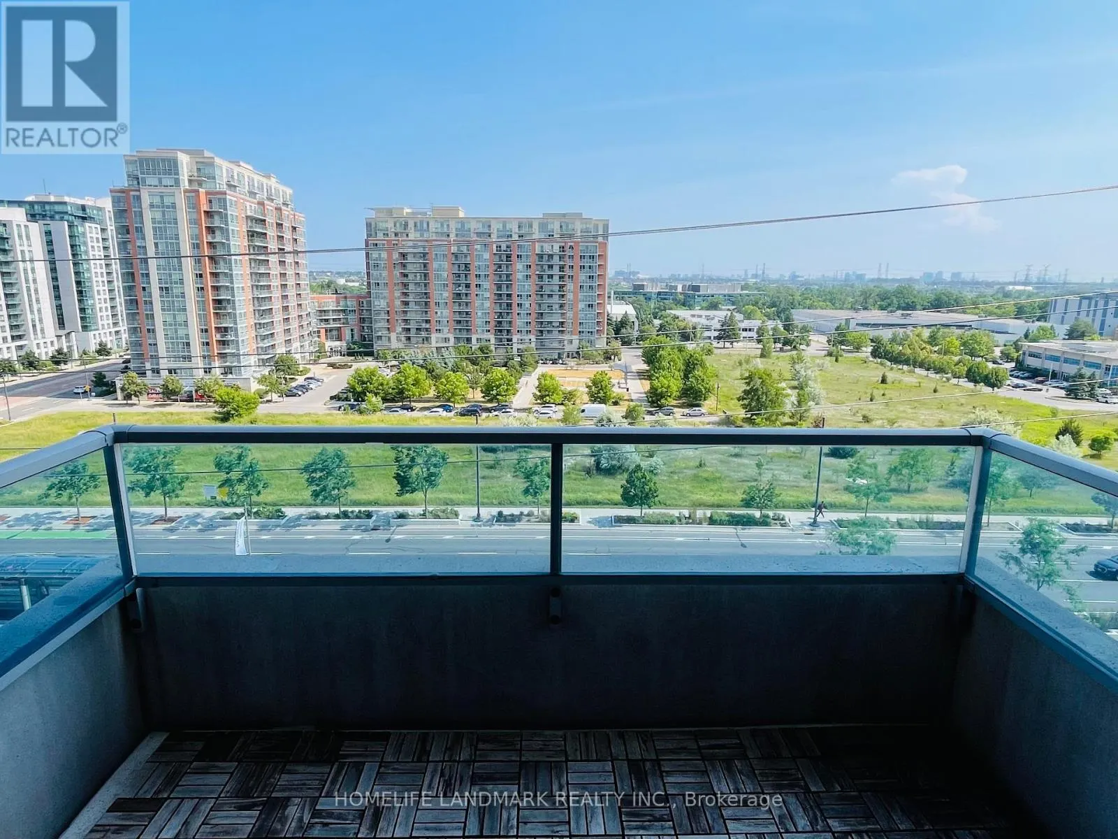 961 - 23 COX BOULEVARD