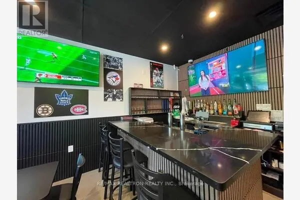 4 - 4721 HIGHWAY 7 WAY E