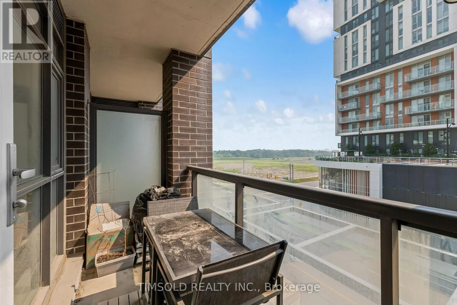 411 - 8130 BIRCHMOUNT ROAD