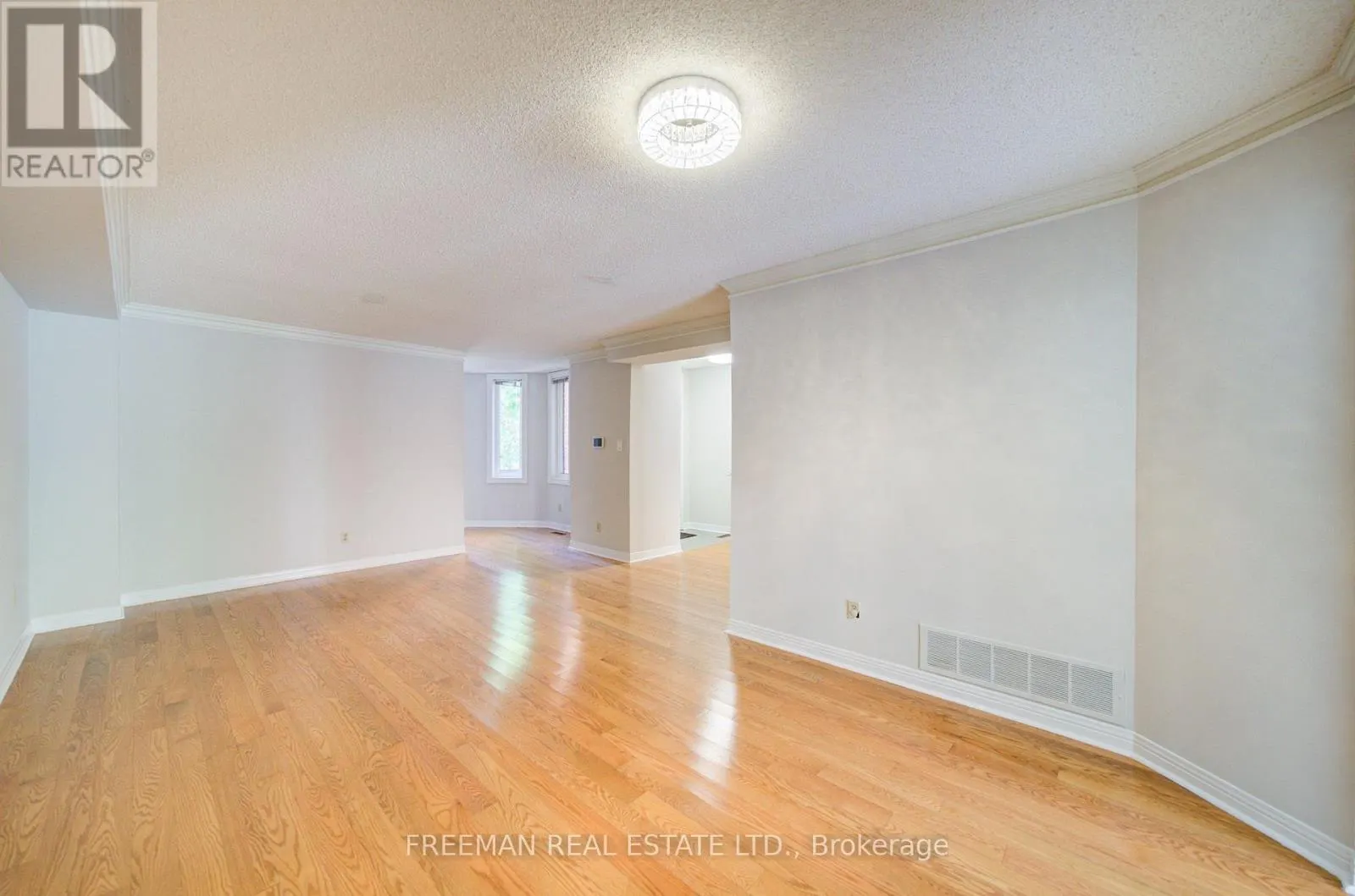 107 BROWNSTONE CIRCLE