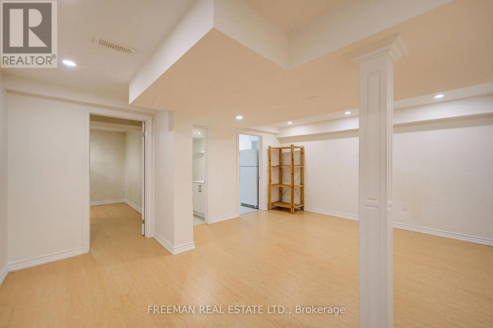 107 BROWNSTONE CIRCLE