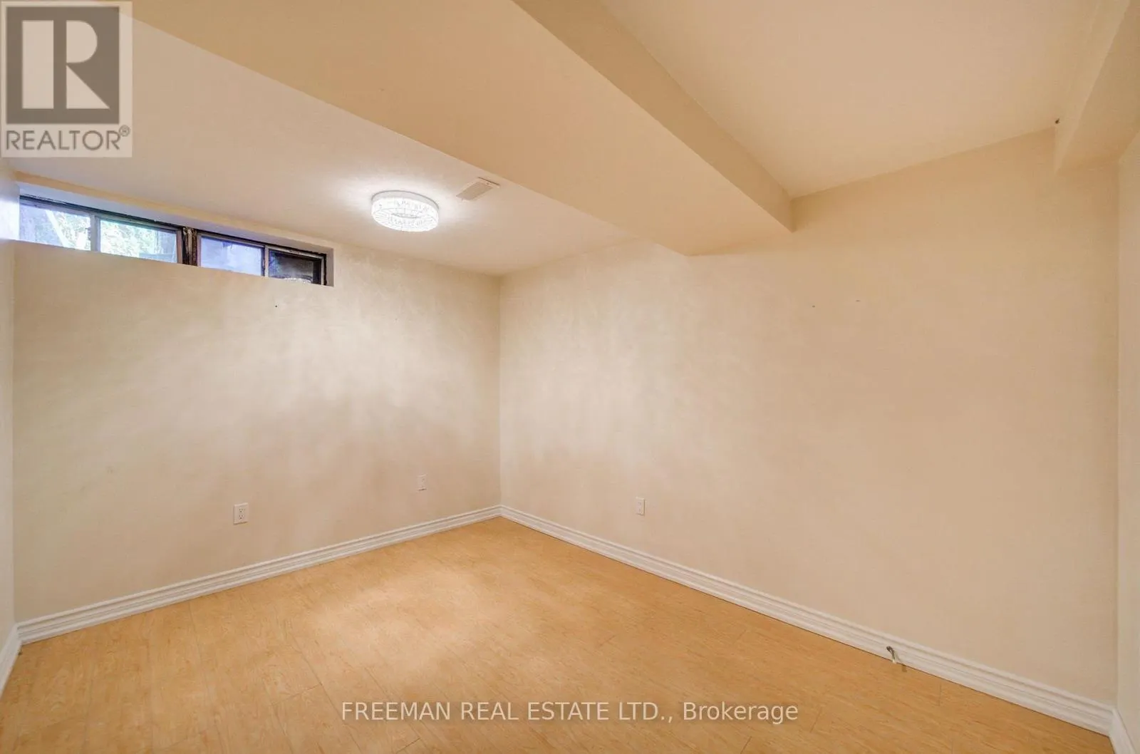 107 BROWNSTONE CIRCLE