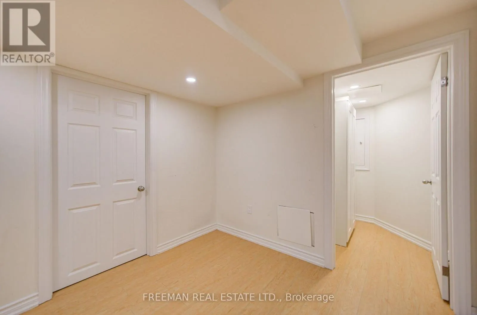 107 BROWNSTONE CIRCLE