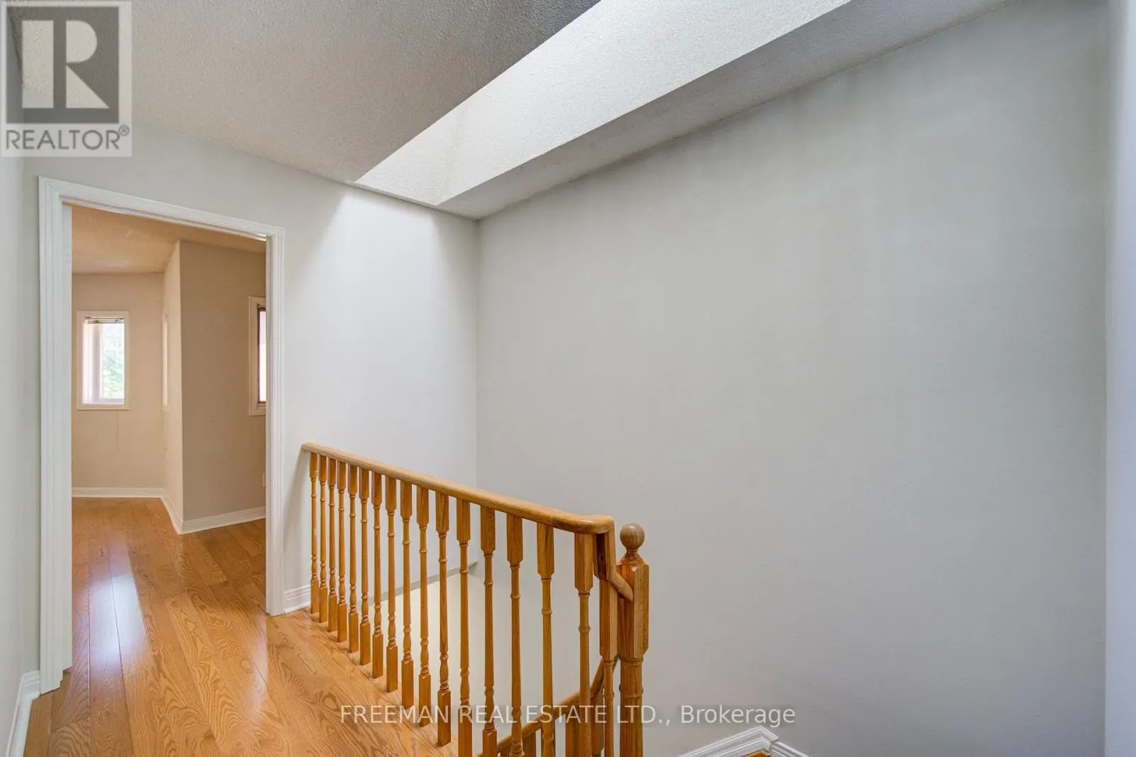 107 BROWNSTONE CIRCLE
