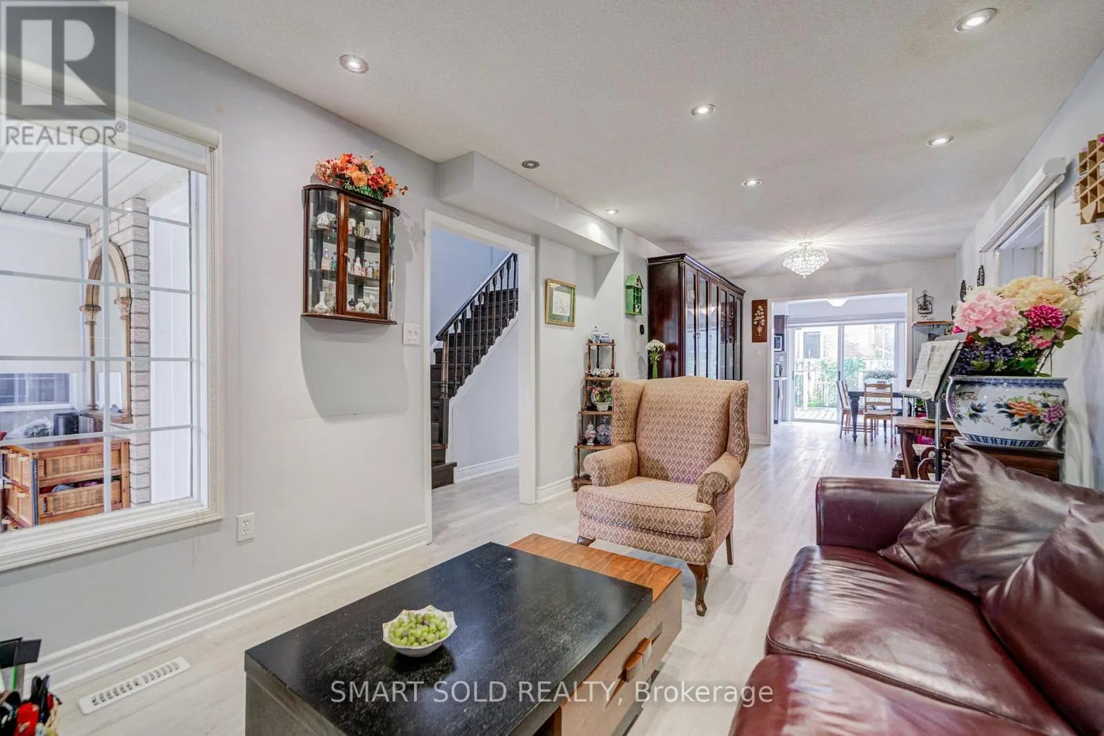 70 CONNERY CRESCENT