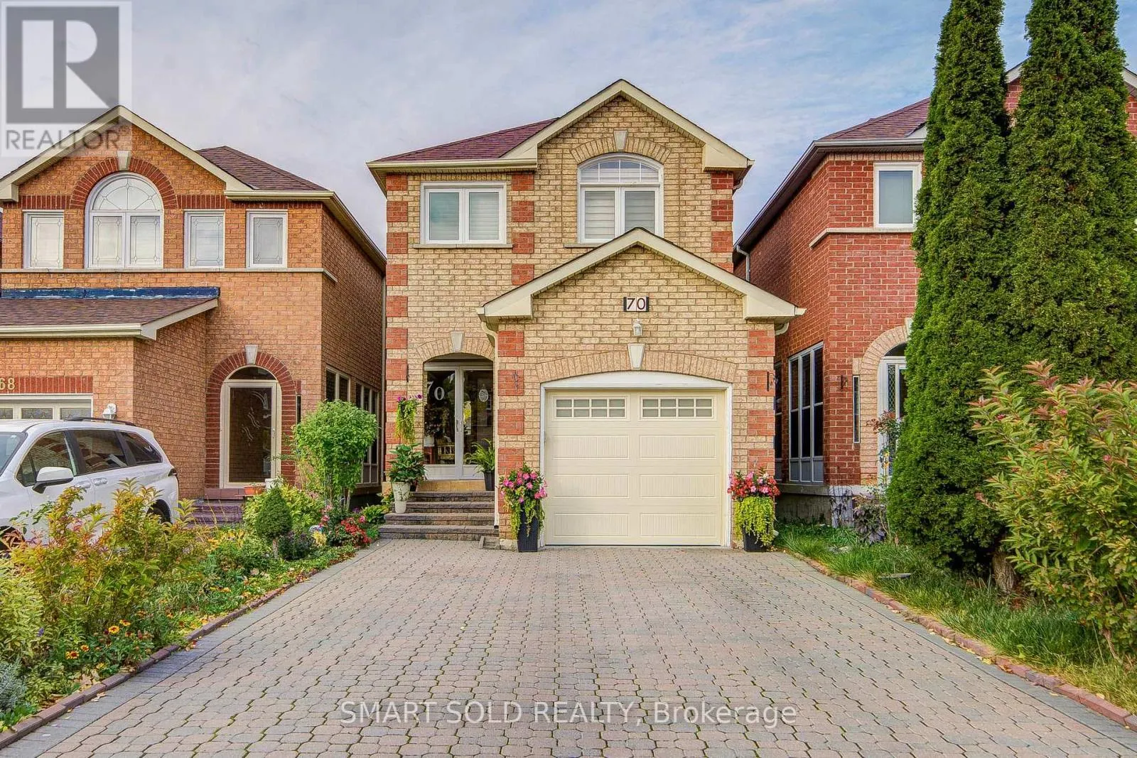 70 CONNERY CRESCENT