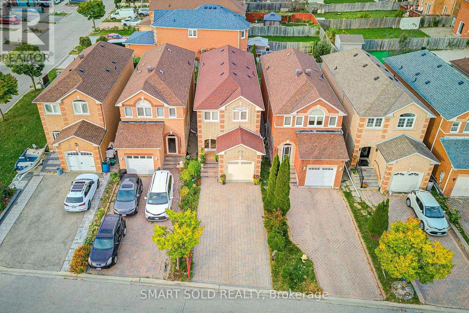 70 CONNERY CRESCENT