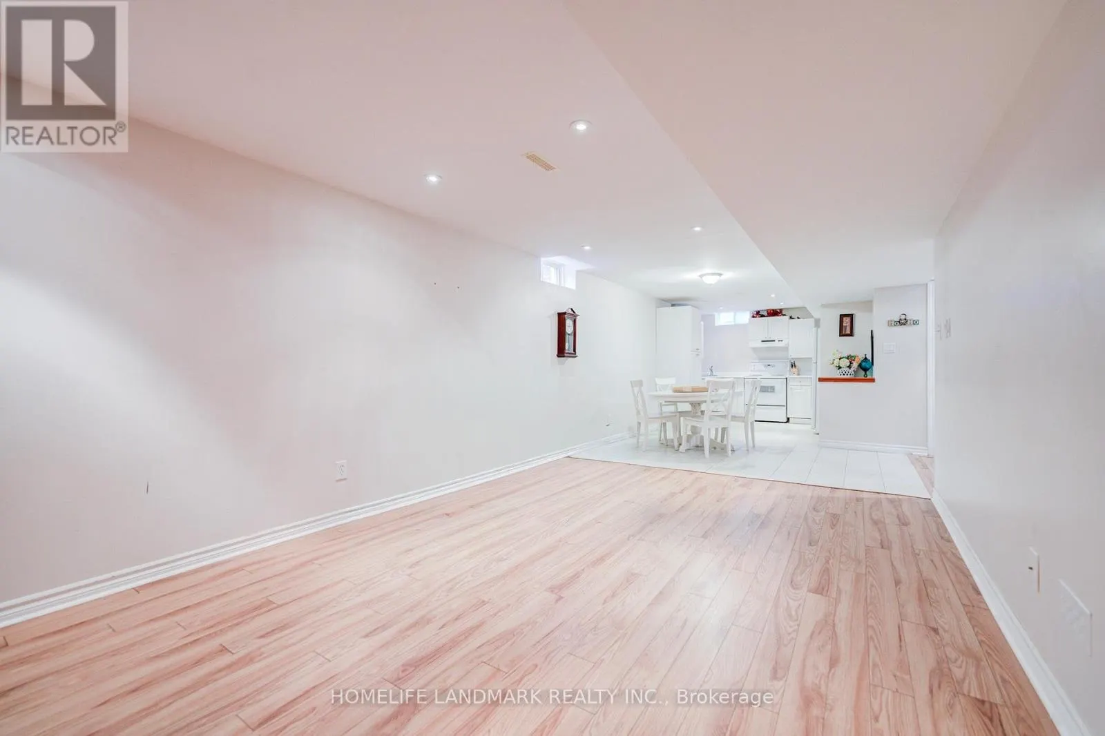 2 KINGSHILL ROAD
