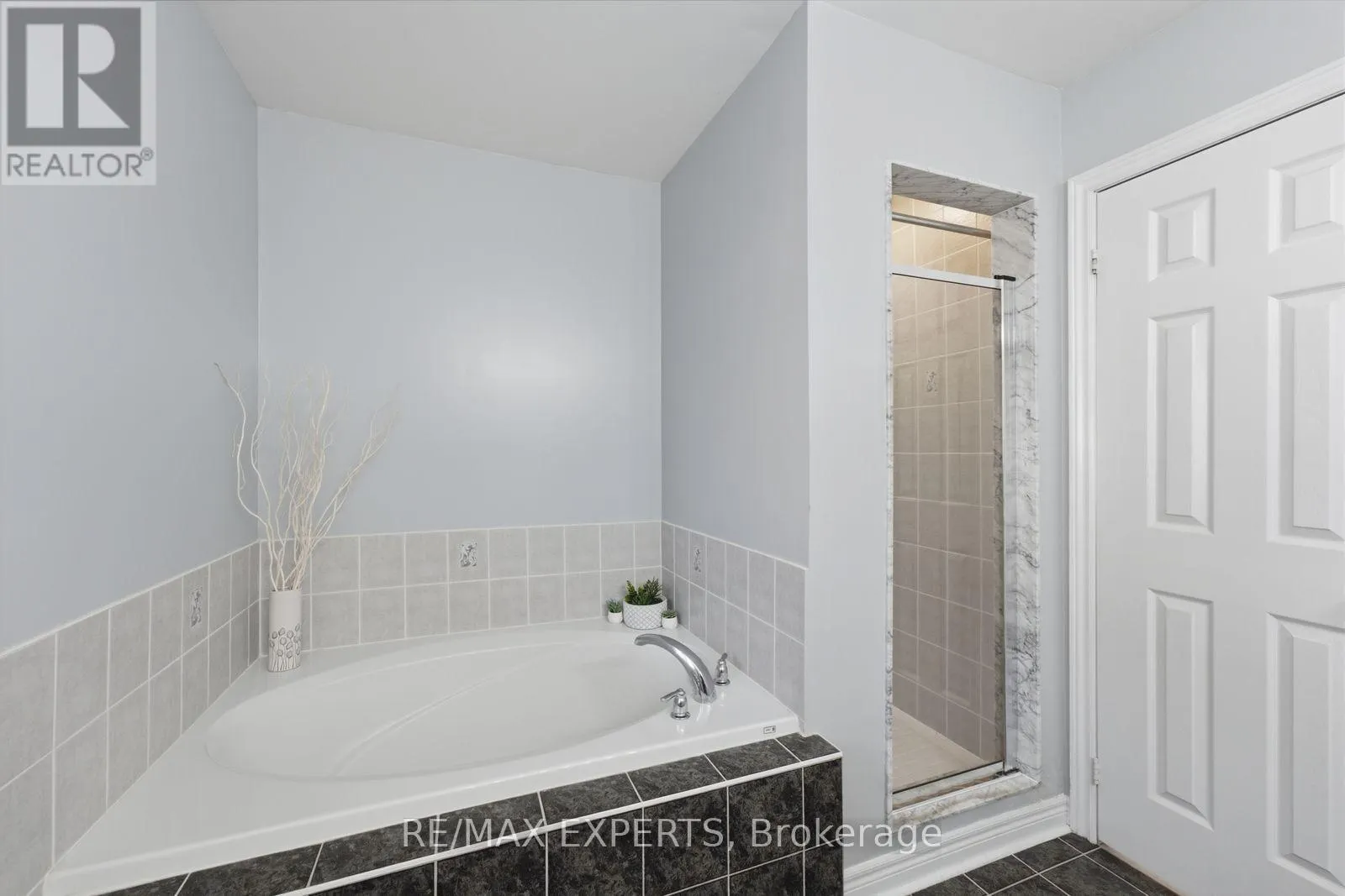 1 CETONA AVENUE